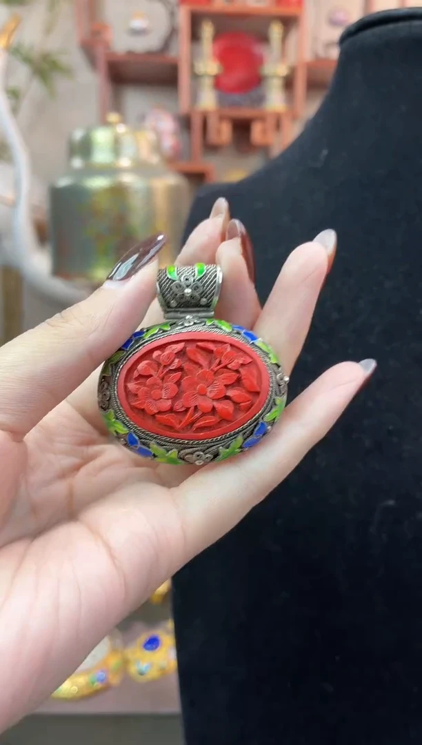 非遗手工花丝镶嵌吊坠