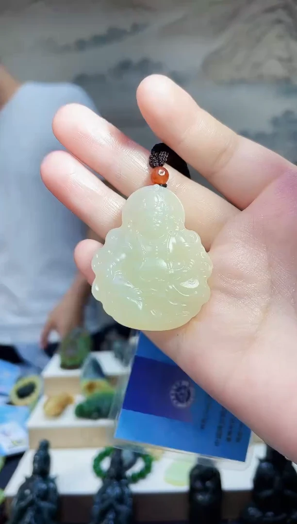 和田玉未镶嵌颈饰1