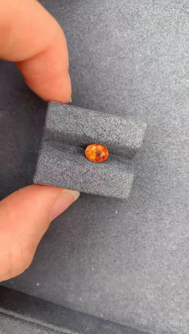 【闪购商品】石榴石（芬达石）裸石未镶嵌1.4ct芬达