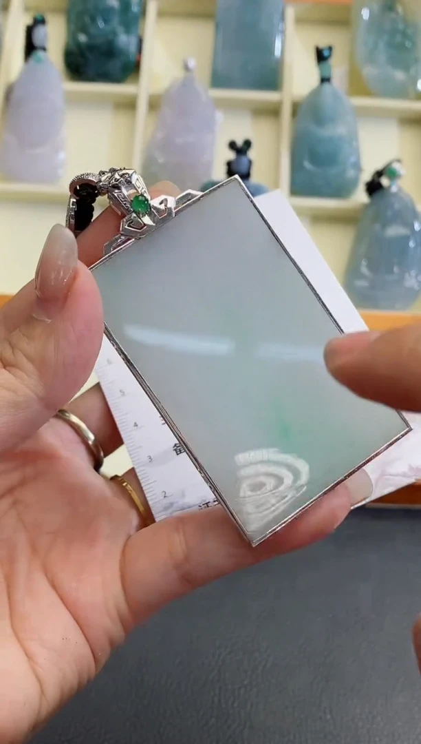 翡翠未镶嵌颈饰缅甸天然货翡翠