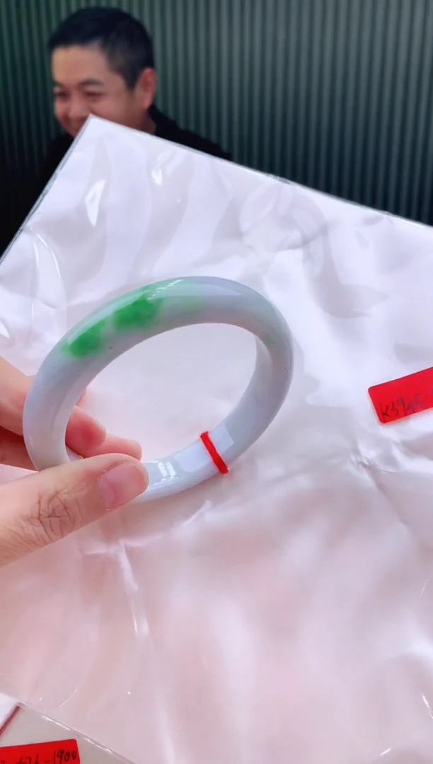 未镶嵌手镯翡翠111