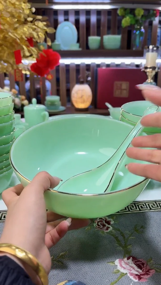 玉瓷8.5英寸大汤碗1个汤勺1个