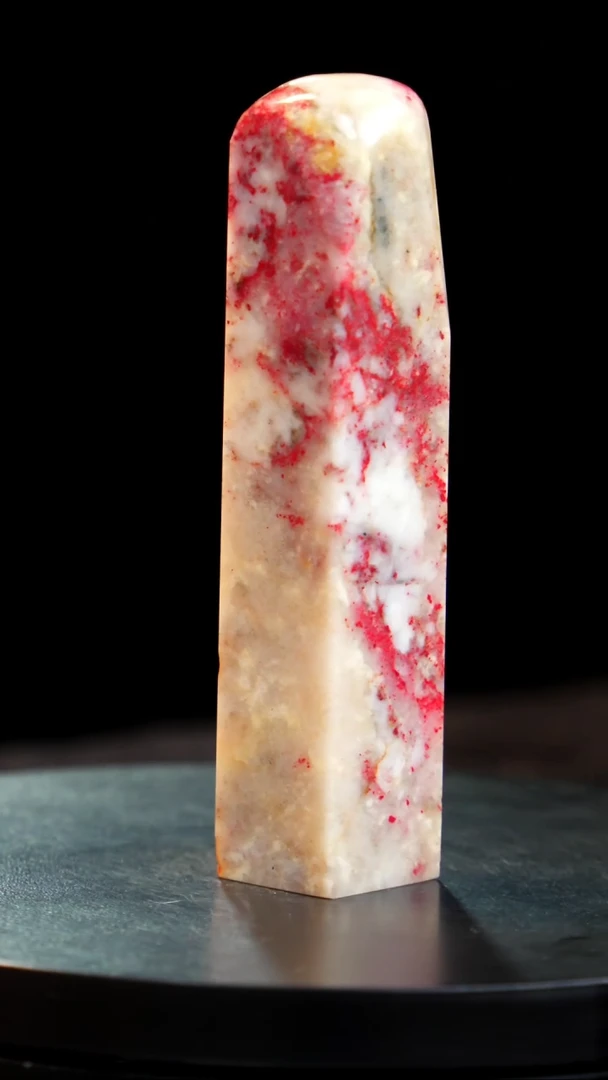 鸡血石白冻鸡血石