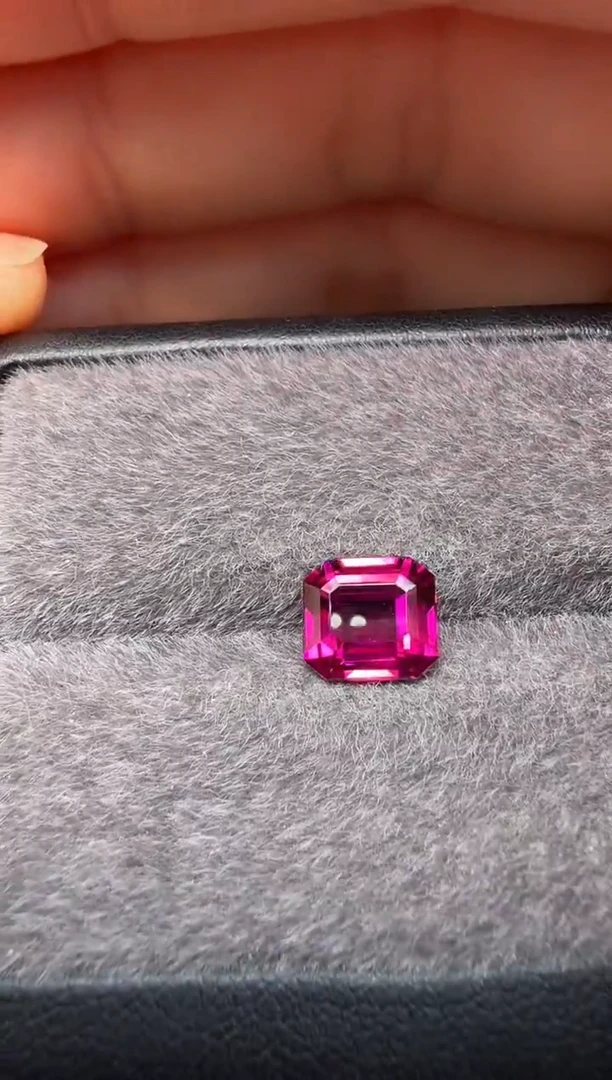 未镶嵌裸石石榴石（紫牙乌）2.6CT-A214-1P