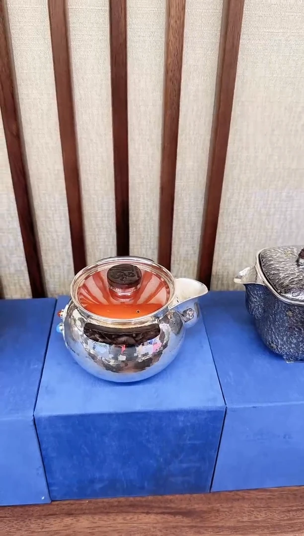 足银9999 纯银茶壶一个