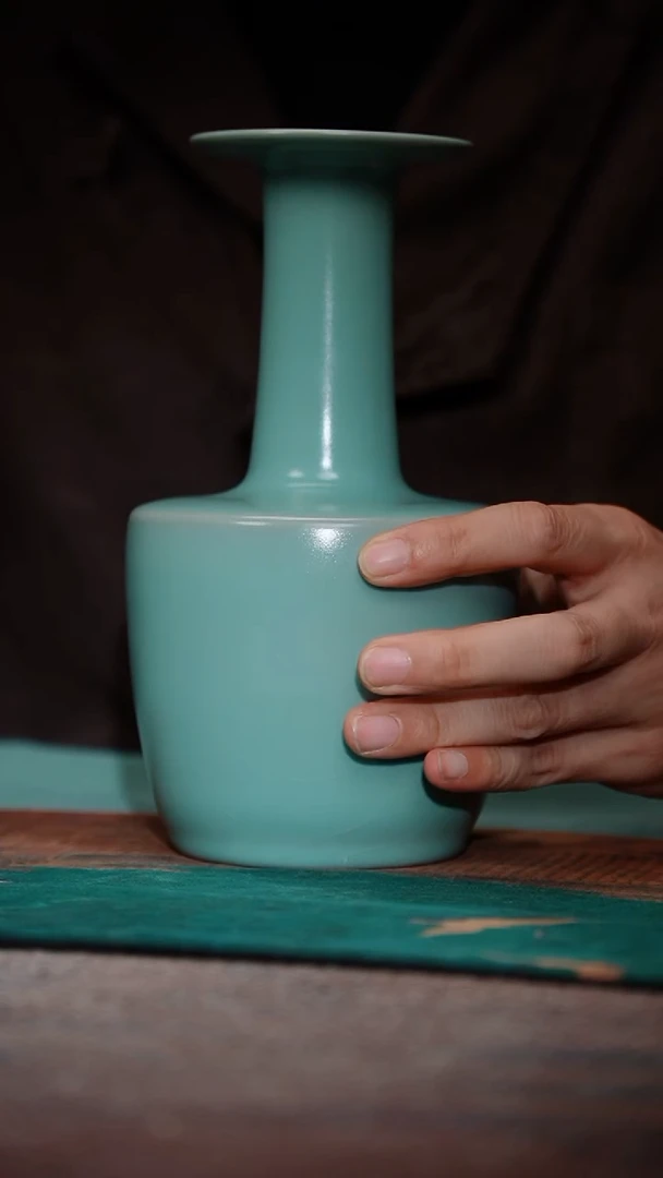 盘口纸锤瓶-又见天青（精品）