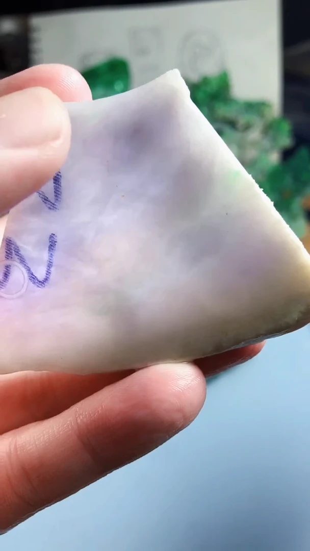 翡翠未镶嵌颈饰天然A货翡翠