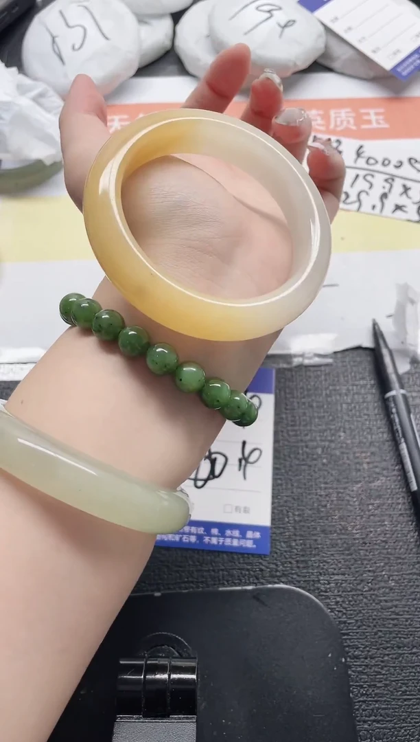 未镶嵌手镯石英质玉114-60