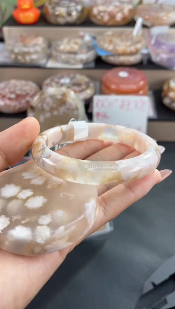 未镶嵌手镯石英质玉62