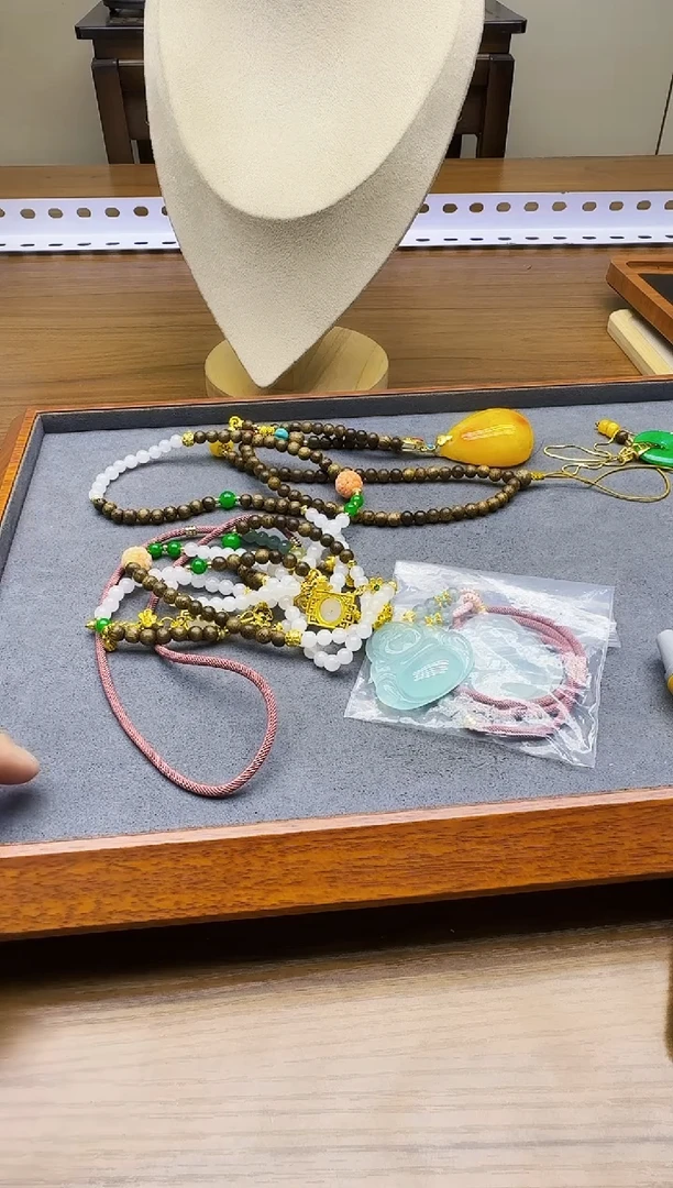 和田玉14K金镶嵌颈饰QY59
