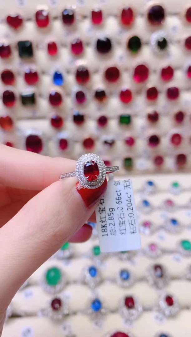 18K金镶嵌戒指红宝石1