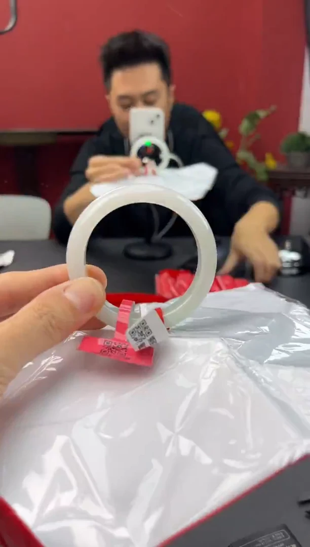 未镶嵌手镯翡翠6 5051