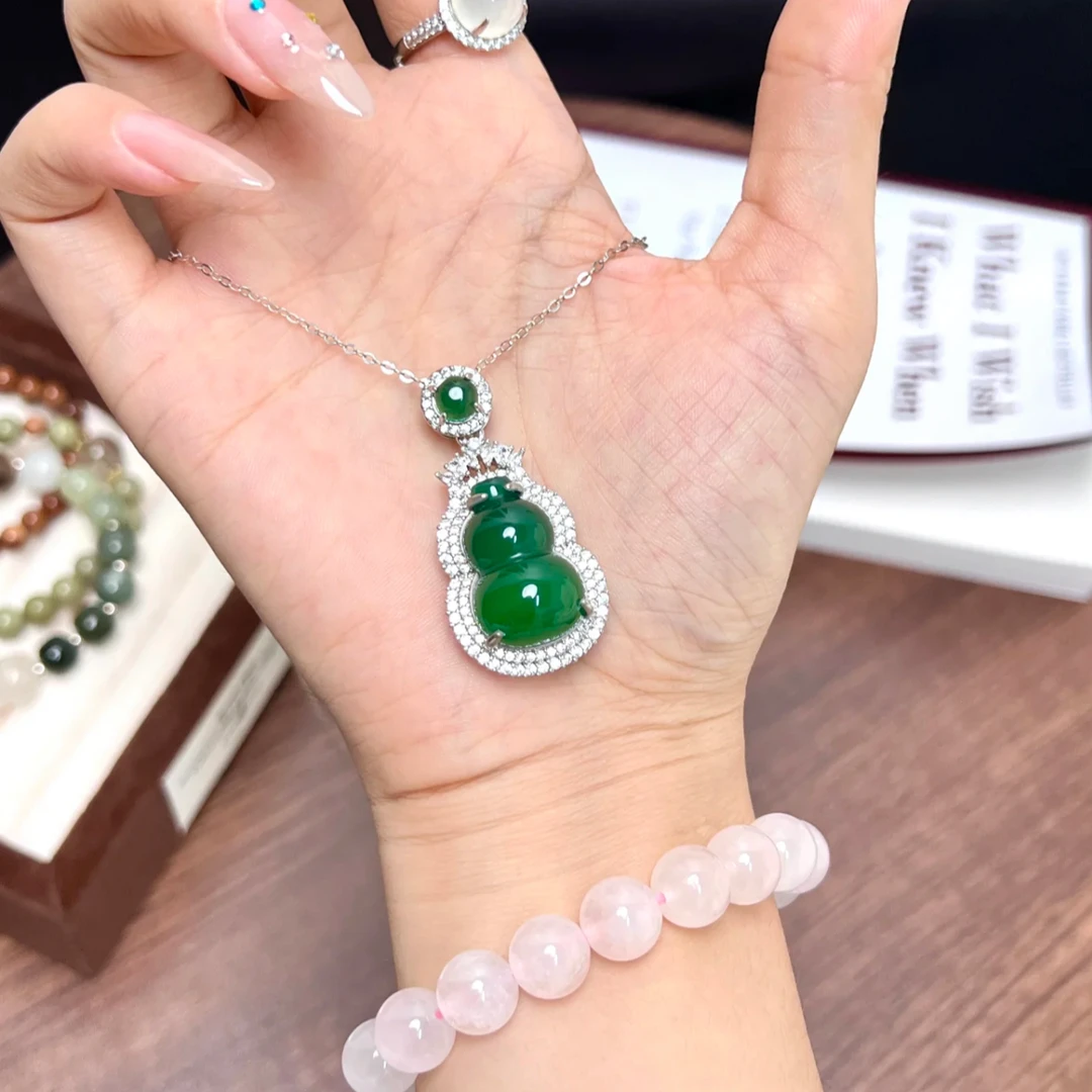 铜合金项链 新中式国潮绿色葫芦吊坠项链精致复古高级感锁骨链