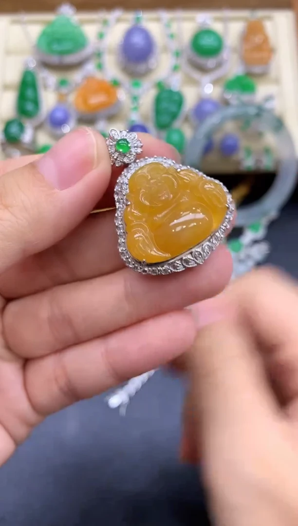 颈饰18K金镶嵌翡翠469-中国好珍宝