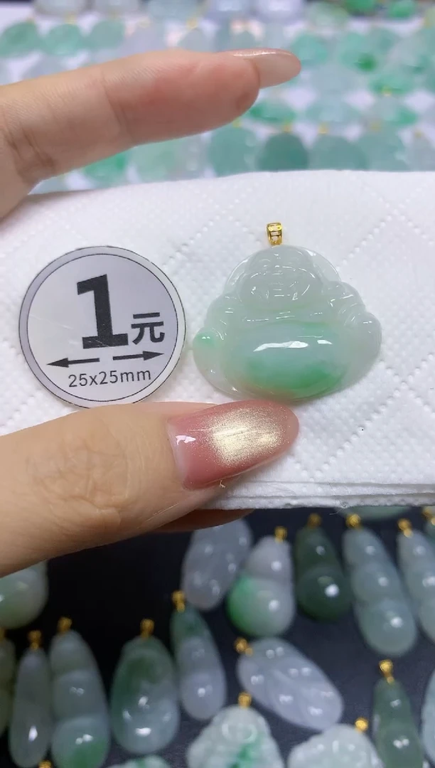 翡翠18K金镶嵌颈饰天然翡翠A货