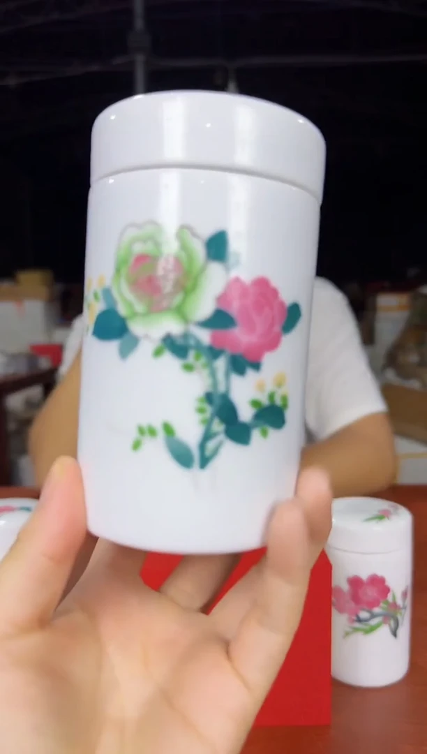 006函夏非遗釉下五彩月季花断中烟厅