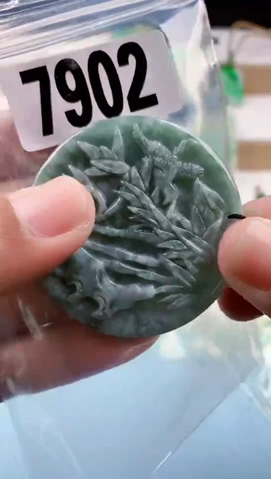 【闪购商品】翡翠挂件未镶嵌天然翡翠吊坠挂件