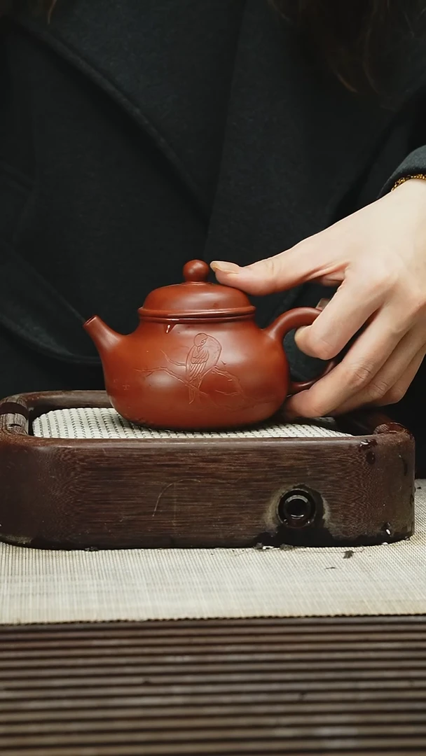 茶壶紫砂210毫升