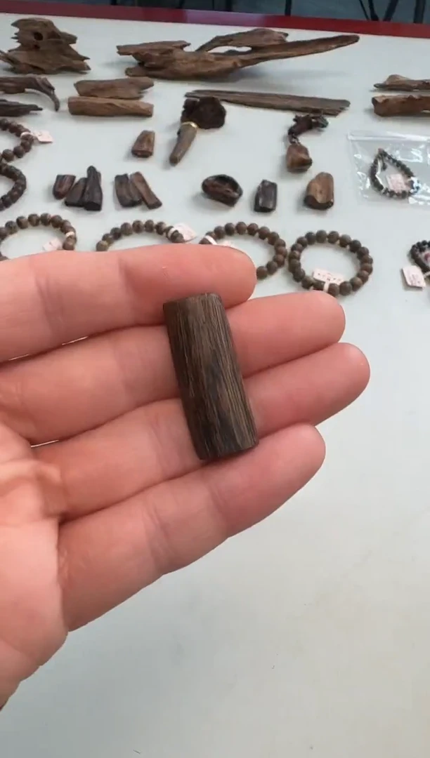 沉香沉香碎屑菲律宾莱特沉水1.8g