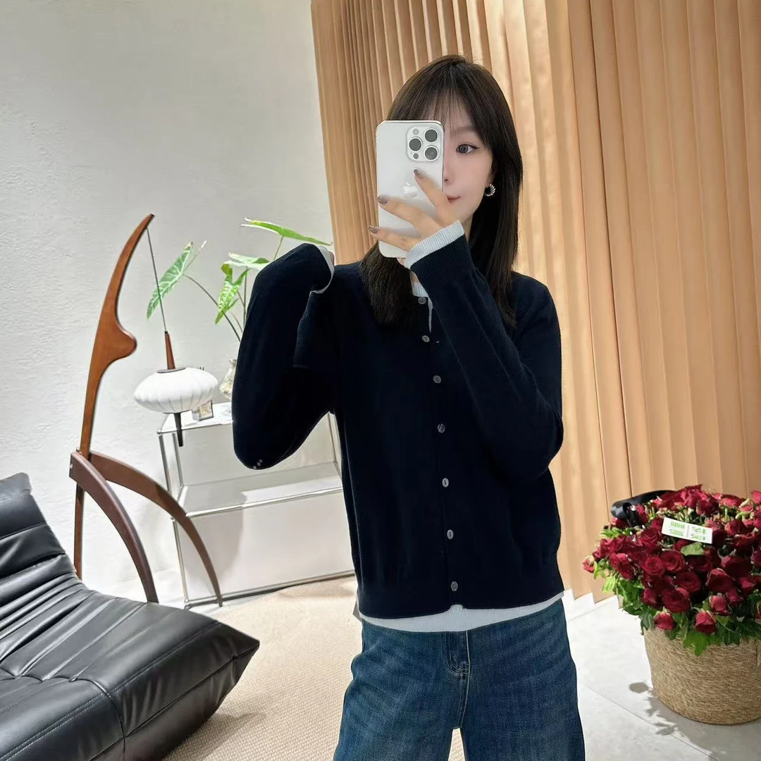 【褚培培自制】秋季原版假两件浅色保暖时尚女士休闲气质针织百搭衫