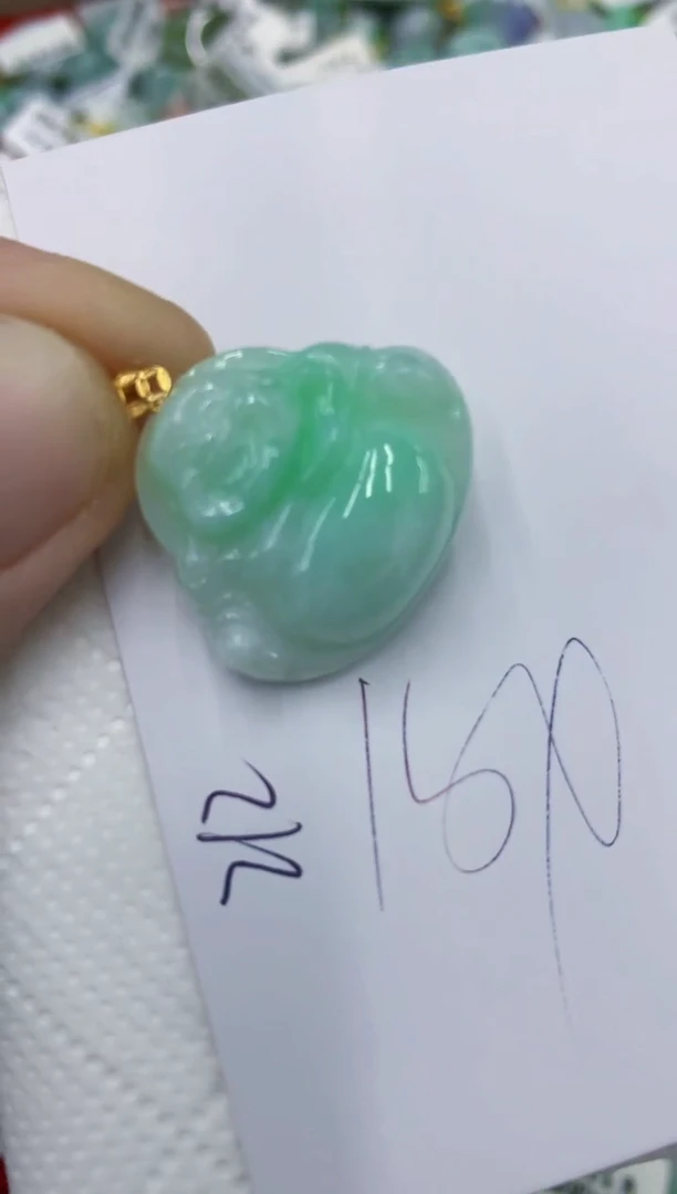 翡翠18K金镶嵌颈饰11111111111