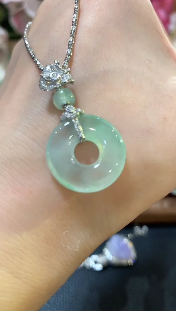 吊坠(不含链)18K金镶嵌翡翠z37