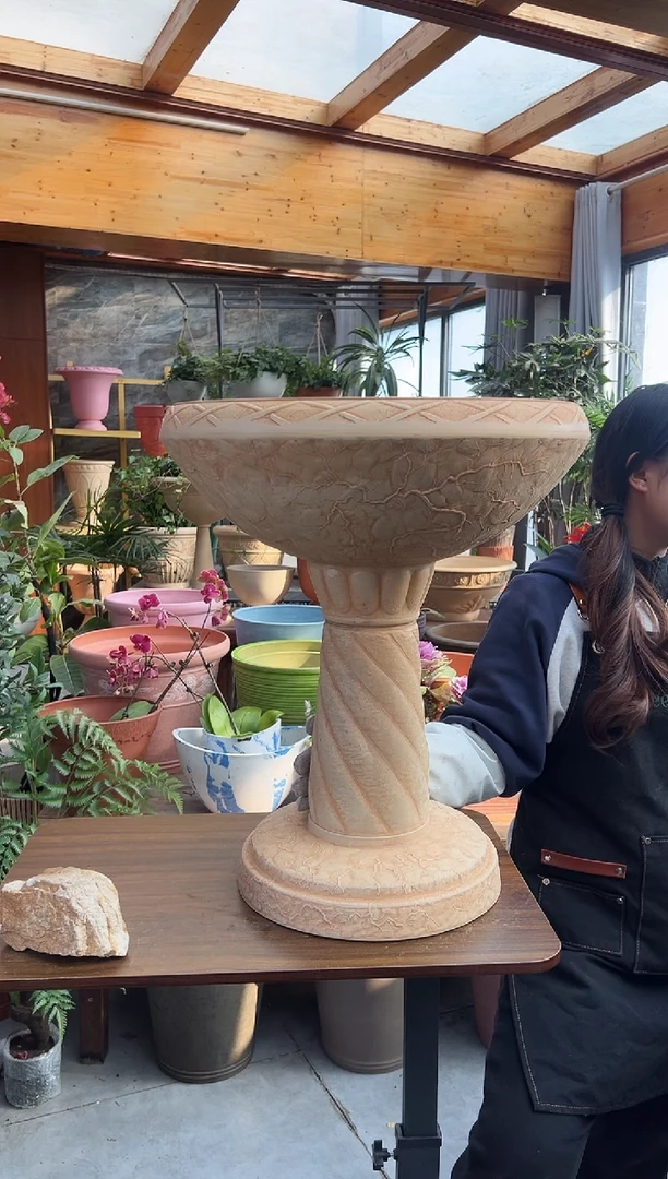 46*53/象牙色杯型花盆/OJ46