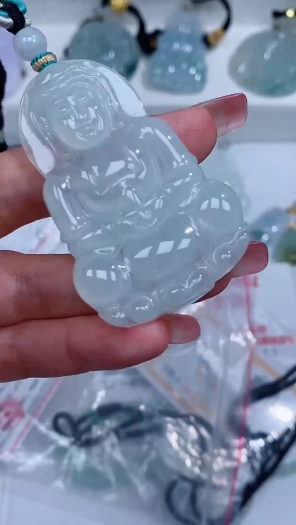 翡翠未镶嵌颈饰吊坠