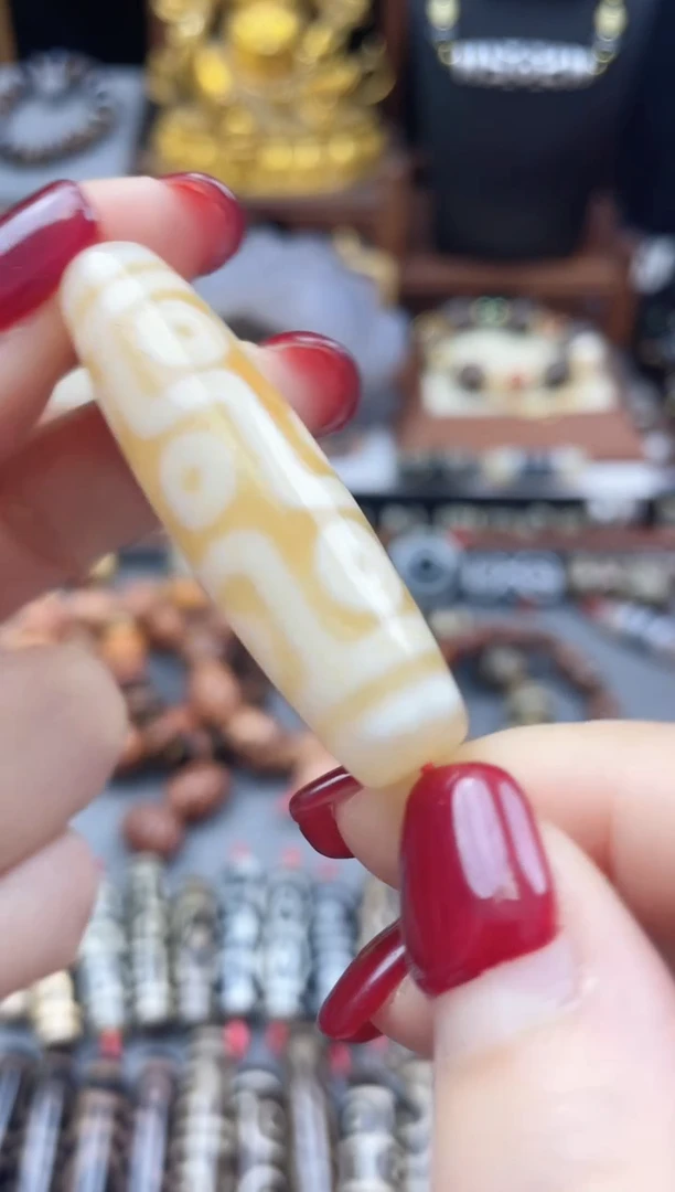 未镶嵌珠珠玛瑙/玉髓聚缘嫩色九眼