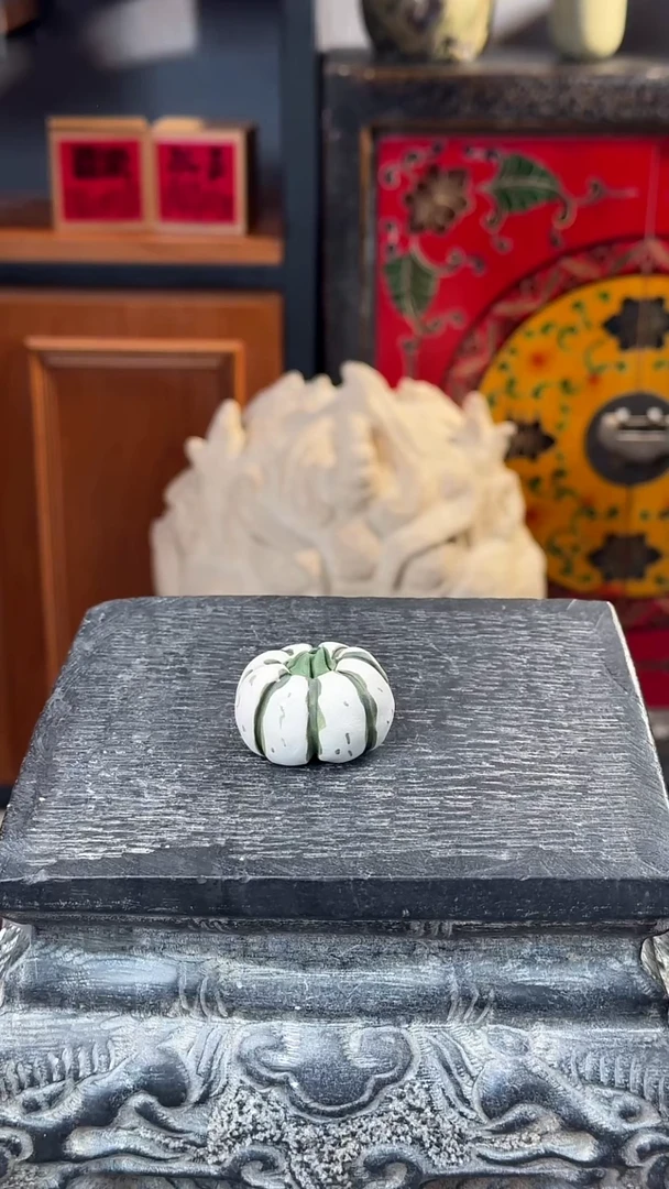 【闪购商品】摆件手工捏塑陶瓷南瓜摆件