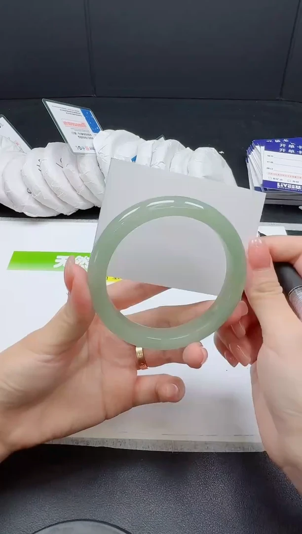 未镶嵌手镯石英质玉027-6263