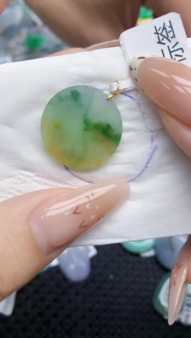 翡翠18K金镶嵌颈饰32   天然翡翠A货