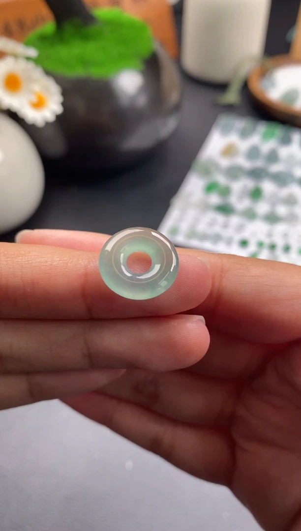 散珠翡翠一****呀甜甜圈