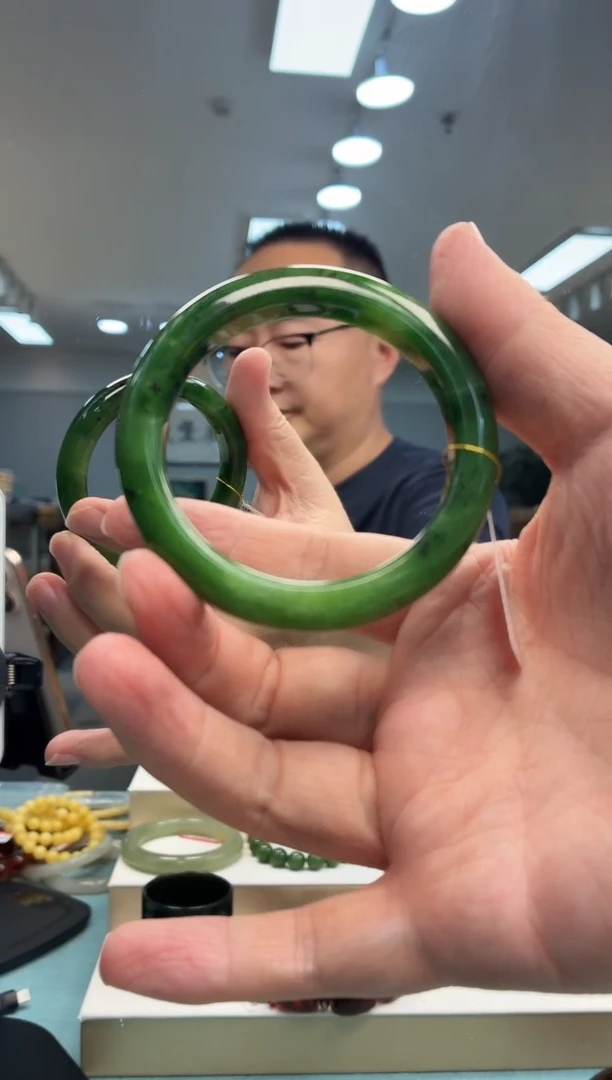 未镶嵌手镯和田玉隆*手镯54+