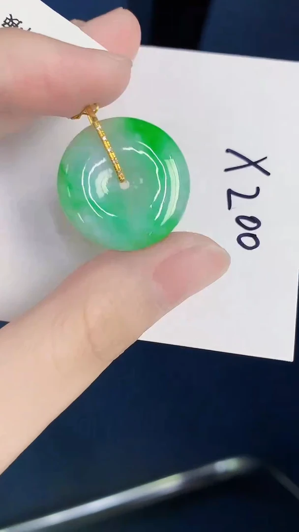 颈饰18K金镶嵌翡翠天然翡翠缅甸A货