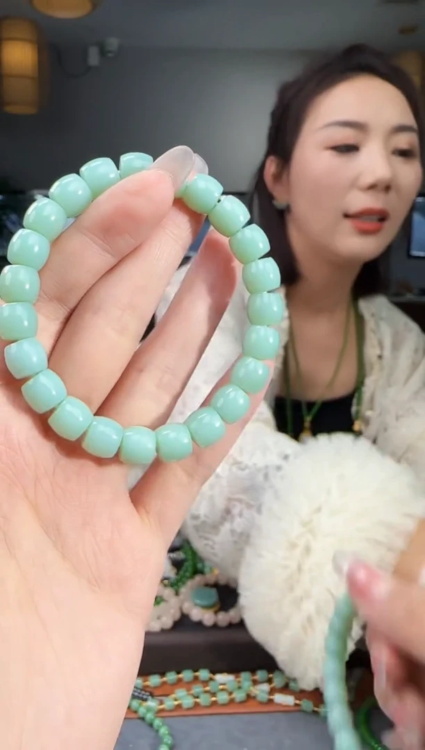 未镶嵌手链和田玉1