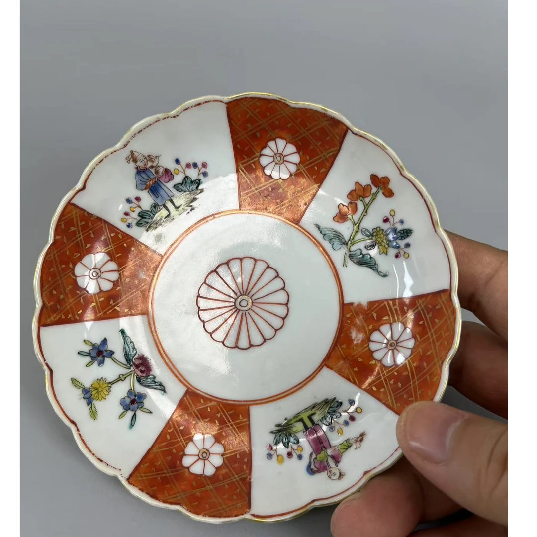 4120003晚清 粉彩花卉人物小盘