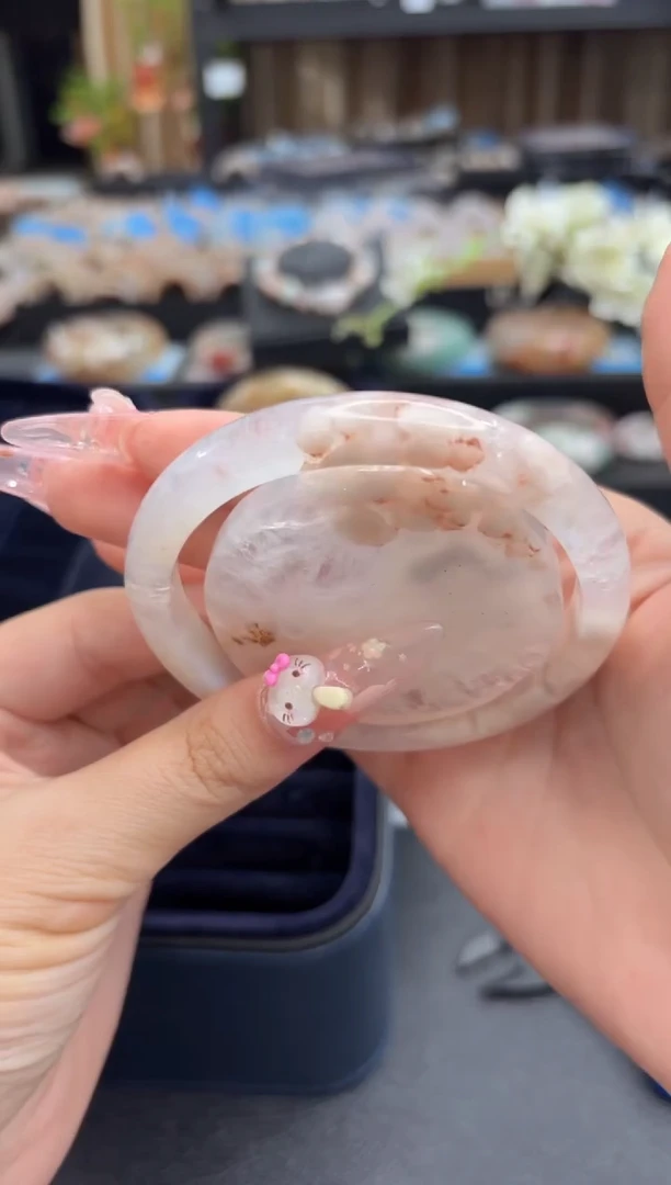 未镶嵌手镯石英质玉83(64圈赠送镯心)