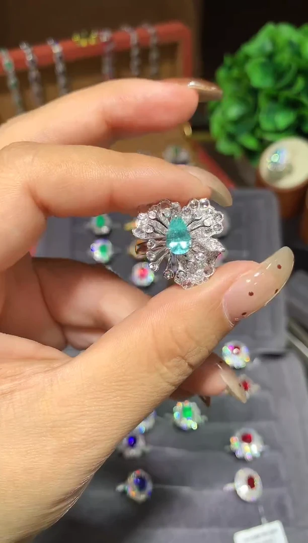 18K金镶嵌戒指碧玺1.02ct