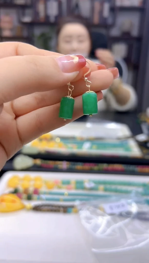 【闪购商品】翡翠耳饰14K金镶嵌耳勾E752