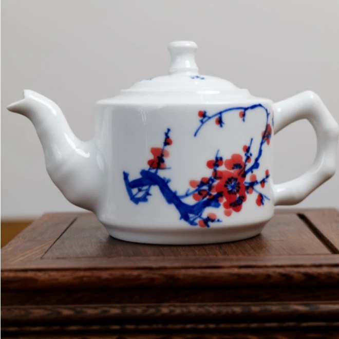 景德镇青花红梅茶壶blytc