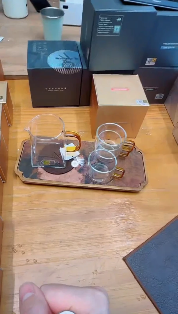 禾器粉金标瀚然琥珀+风谜臻悦杯琥珀+杯垫