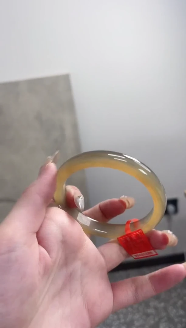 【闪购商品】玛瑙/玉髓手镯未镶嵌62圈 需要包容