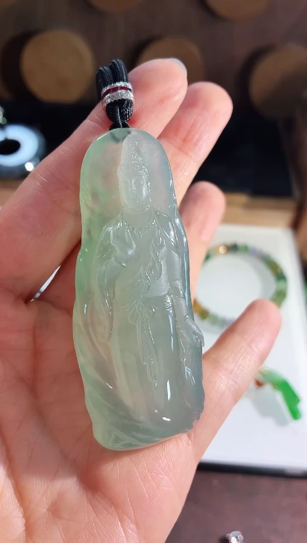 颈饰未镶嵌翡翠吊坠
