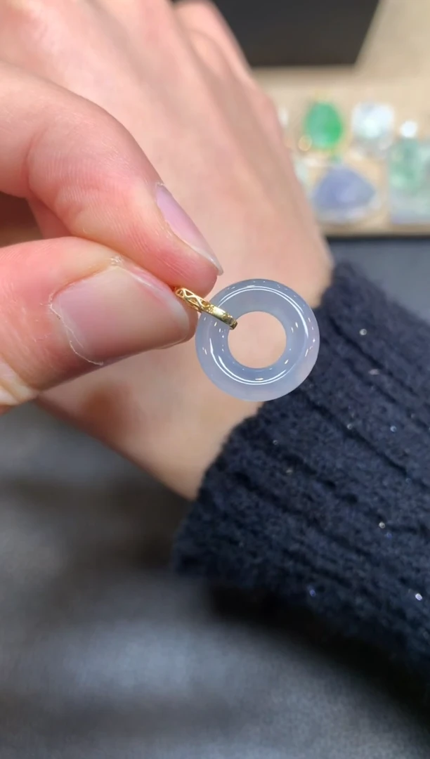 【闪购商品】翡翠颈饰18K金镶嵌甜甜圈【无服务费】