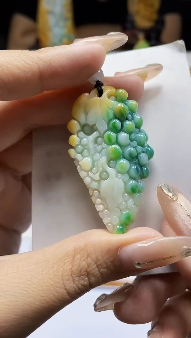 颈饰未镶嵌翡翠翡翠A货
