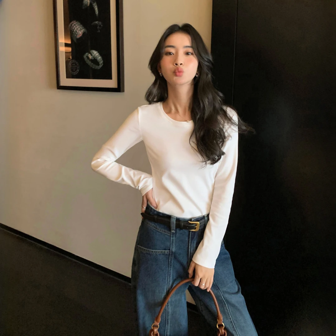 白色松弛感圆领加绒打底衫女春秋冬新款基础内搭长袖t恤修身上衣