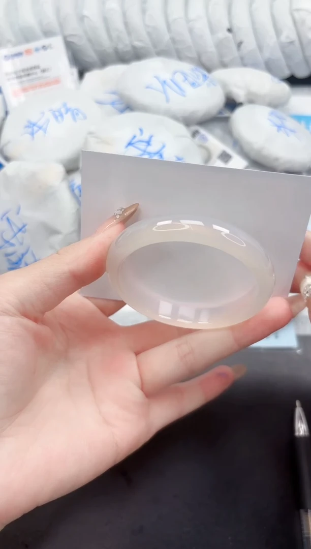 石英质玉手镯未镶嵌238-53.5