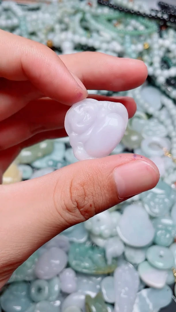 翡翠未镶嵌颈饰250