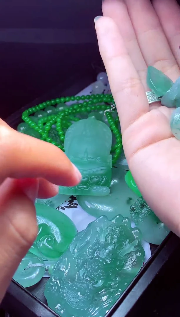 未镶嵌定制翡翠王*#翡翠毛货定制